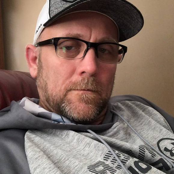 Profile Picture of Christopher Compher (@cwc1975) on Poshmark