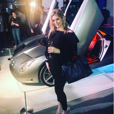 Profile Picture of Sydney Jenna Engel (@JennJennae11) on Twitter