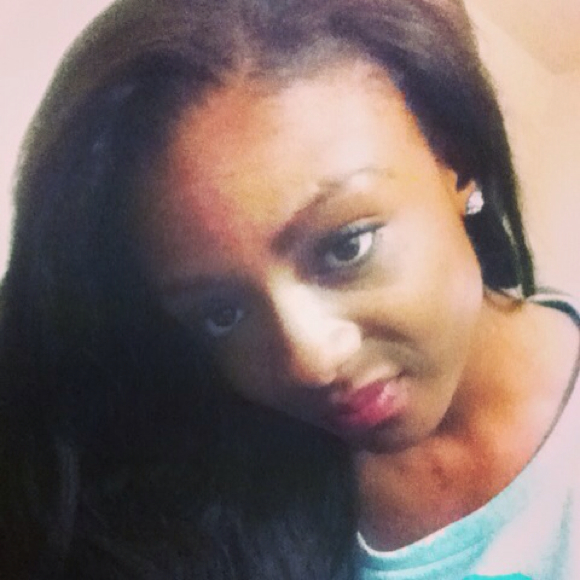 Profile Picture of Latoya Clacken (@glamdolltoya) on Poshmark