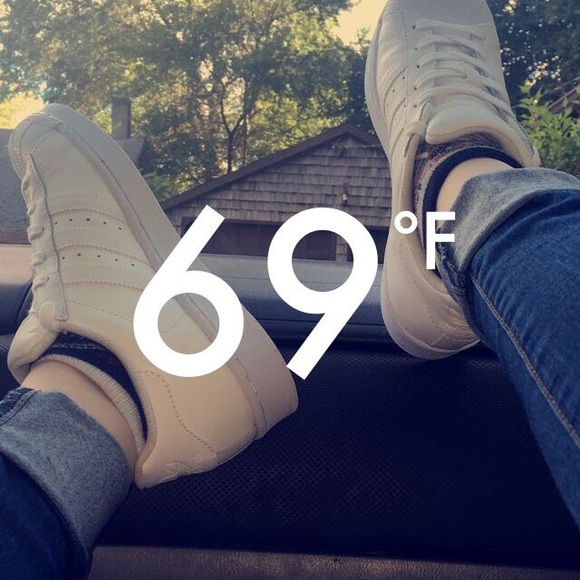 Profile Picture of Julia Cronin (@__juliarose__) on Poshmark