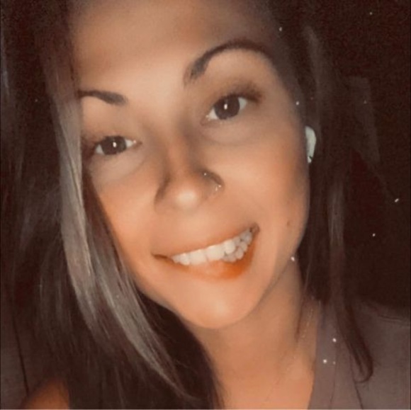 Ashley Romashko - Poshmark Profile Picture of Ashley Romashko (@ashley_romashko) on Poshmark