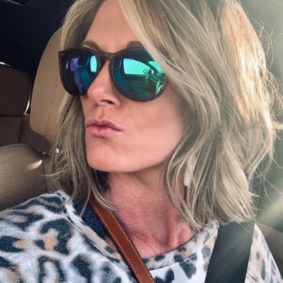Profile Picture of Heather Aaron (@haaron76) on Twitter