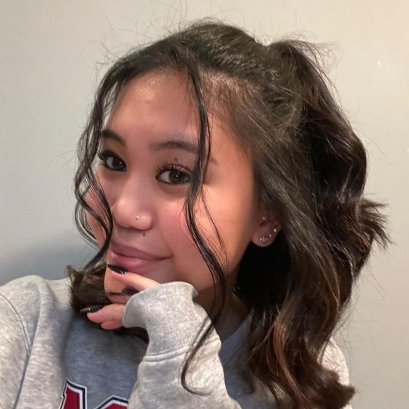 Profile Picture of Erica Vorel (@ericavorel1) on Poshmark