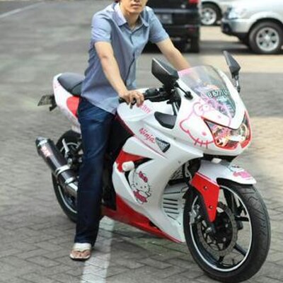 Profile Picture of Erwin Sanchez (@ErwinSanchez10) on Twitter