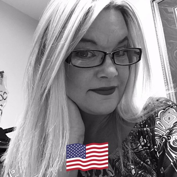 Profile Picture of Heather Cloud (@heathercloud769) on Poshmark