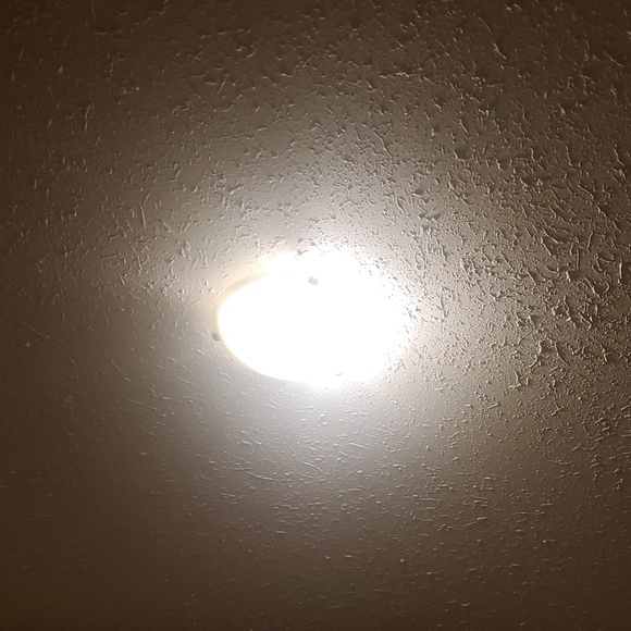 Profile Picture of Shaen Gignac (@shaengignac2) on Poshmark