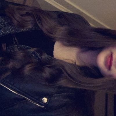 Profile Picture of J (@JuliaSen3) on Twitter