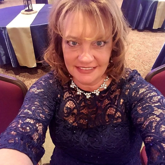 Profile Picture of Mary Duke (@marybduke1) on Poshmark
