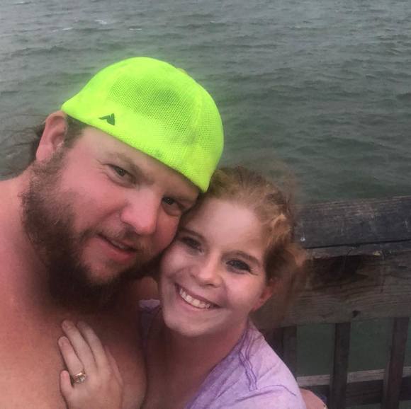 Brett Monroe - Poshmark Profile Picture of Brett Monroe (@brettm2018) on Poshmark