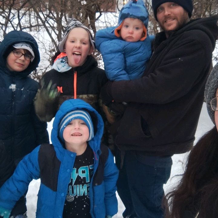 Profile Picture of cassandrawhitehuff (@cassandrawhitehuff) on Tiktok