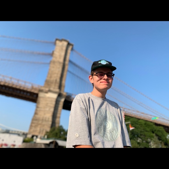 Profile Picture of Scott Riddle (@thriftplugscott) on Poshmark