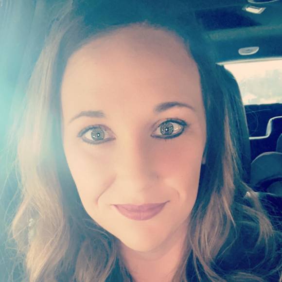Profile Picture of Sheena Wright (@sheena625) on Poshmark