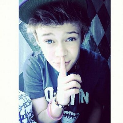 Profile Picture of Alexander (@Dimeescritor) on Twitter