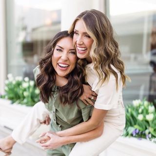 Profile Picture of Anja DeWitt&Jessica Barksdale (@lelaandlyla) on Instagram