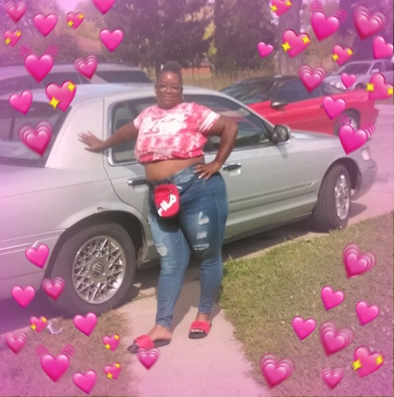 Profile Picture of Stephanie Eckles (@stepeckles) on Poshmark