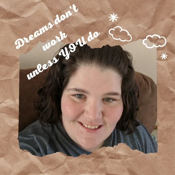 Profile Picture of Danielle Kress (@danielle_kress) on Poshmark