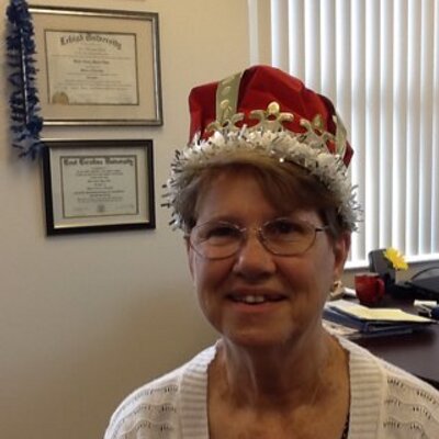 Profile Picture of Sr. Nancy Elder (@queenofpeace00) on Twitter