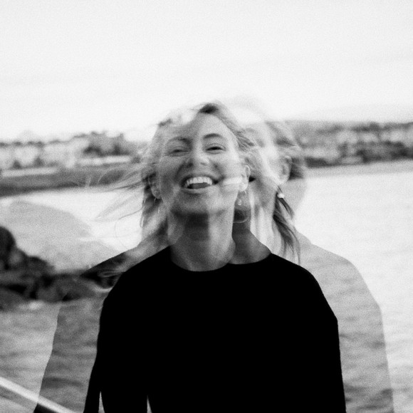 Profile Picture of Jessica Holt (@schmafia) on Poshmark