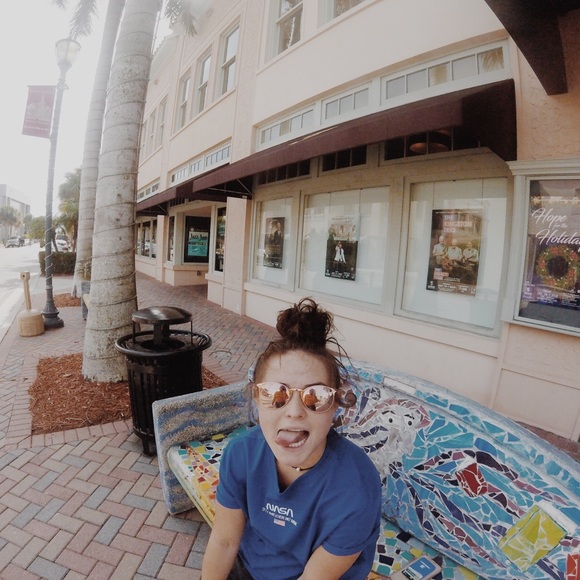 Profile Picture of Jacque Croissant (@jcroissant) on Poshmark