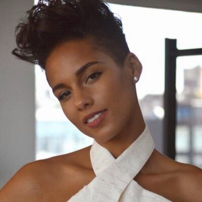 Profile Picture of Alicia Augello Cook (@alicia_cook12) on Twitter