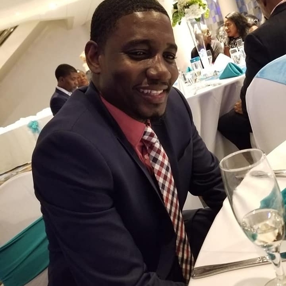 Profile Picture of Nicolson Lessage (@lessage1979) on Poshmark