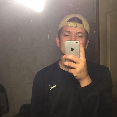 Profile Picture of Tom (@tom_carro) on Twitter