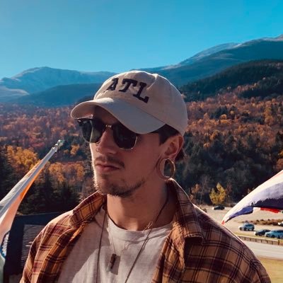 Profile Picture of AKANA (@BlakeAkanaChung) on Twitter