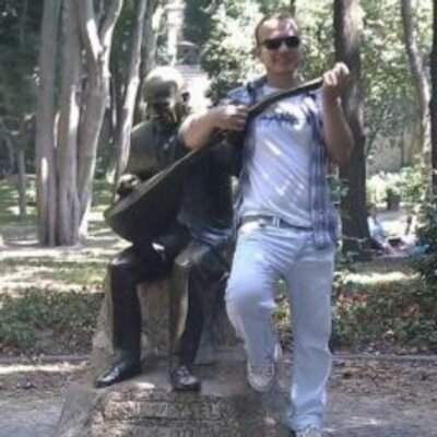 Profile Picture of Bobbie Kirby (@bobbiezhekz) on Twitter