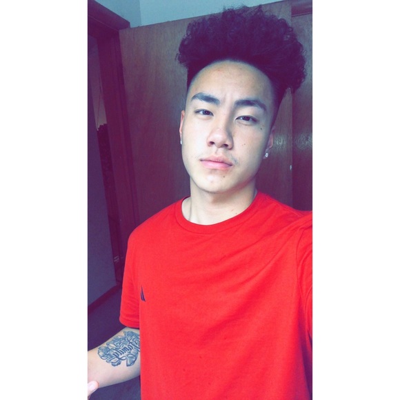 Nathan Lor - Poshmark Profile Picture of Nathan Lor (@swaggyboinate) on Poshmark