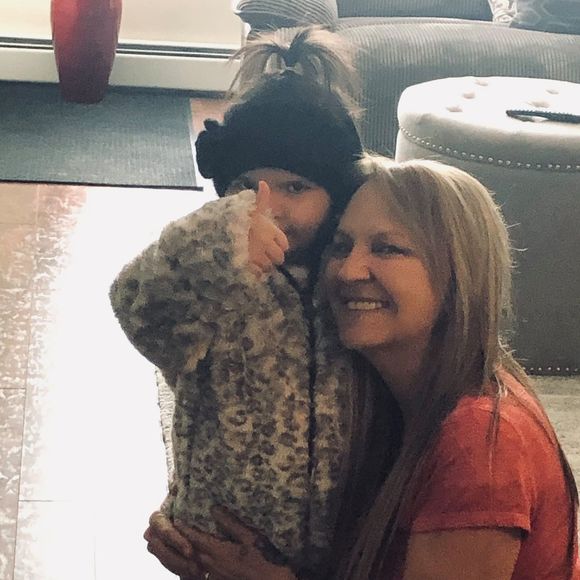 Profile Picture of Joyce Pierce (@joycepierce290) on Poshmark