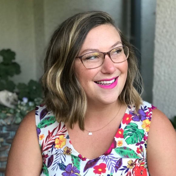 Profile Picture of Erika Raven (@eejraven) on Poshmark