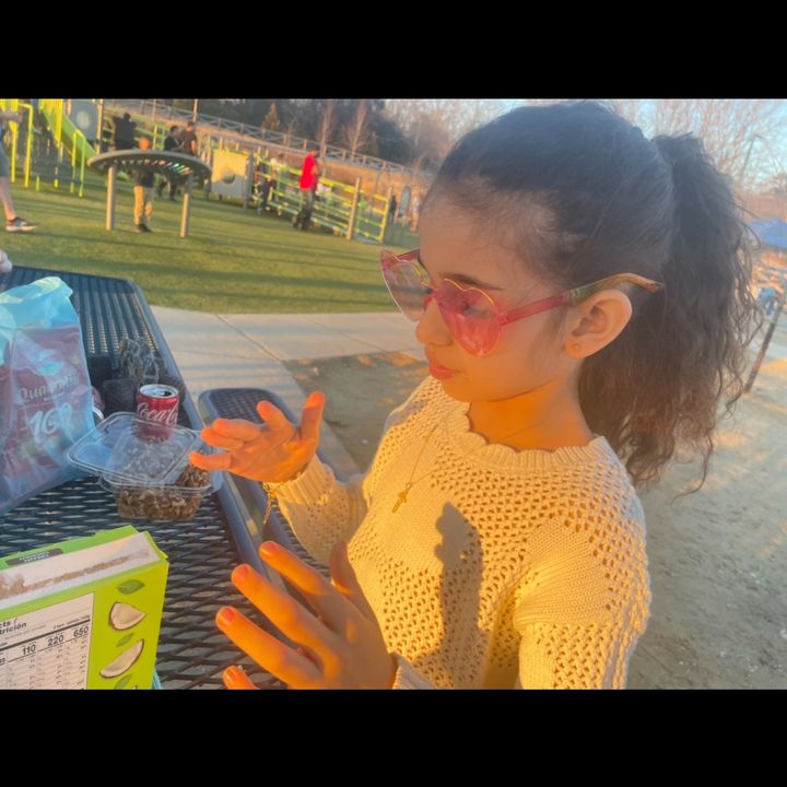 Profile Picture of Mada (@robertatanasie01) on Tiktok
