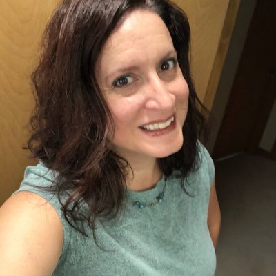 Profile Picture of Stephanie Hulbert (@StephanieHulbe3) on Twitter