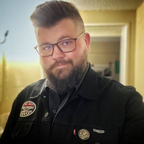 Profile Picture of Matt Brewer (@mbrewer42) on Poshmark