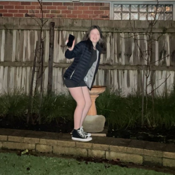 Profile Picture of Neve Priestly (@nevepri) on Poshmark