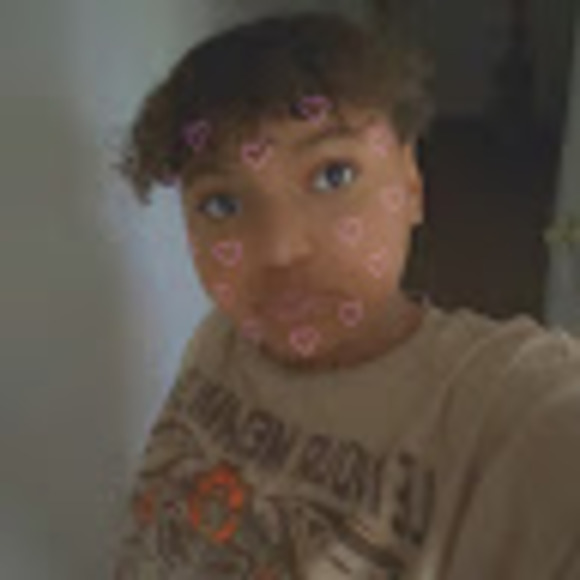 Profile Picture of Nevaeh Reid (@reidnevaeh011) on Poshmark