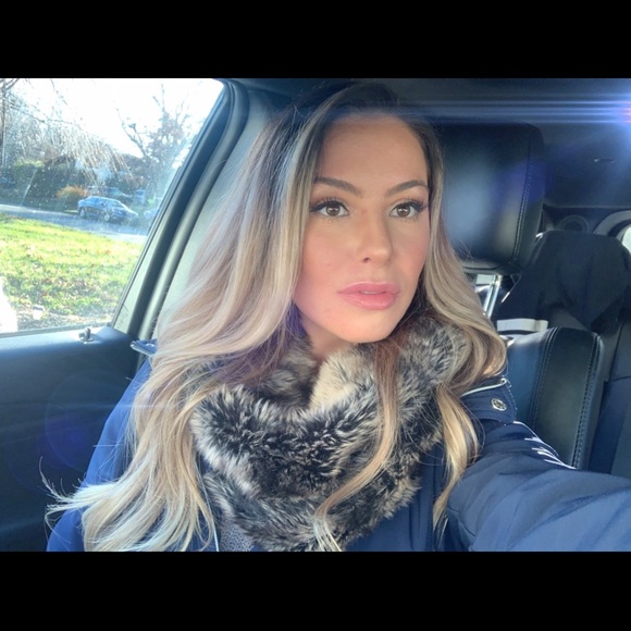 Profile Picture of Lauren Kentoffio (@lkentoffio) on Poshmark