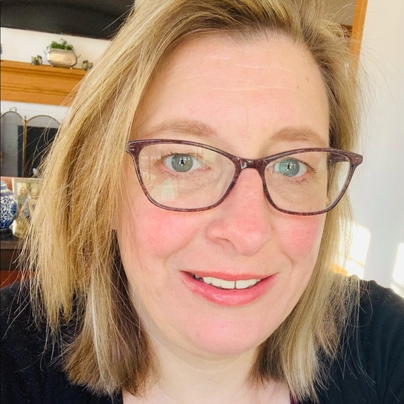 Profile Picture of Anastasia Rzeszotarski brokmeier (@abrokmeier) on Poshmark