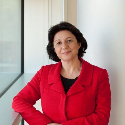 Profile Picture of Annamaria Lusardi (@Dr_AnnaLusardi) on Twitter