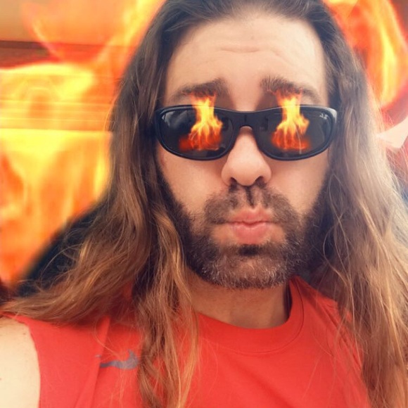 Profile Picture of Randy Oakes (@arrie2016c) on Poshmark