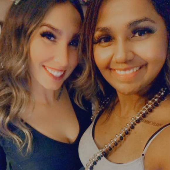 Profile Picture of Alyssa Feeney (@alyssafeeney24) on Poshmark