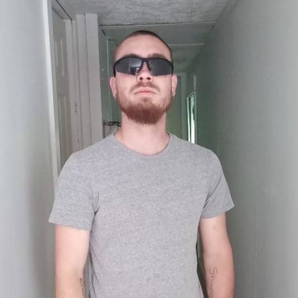 Profile Picture of Rob Chevier (@robchevier) on Poshmark