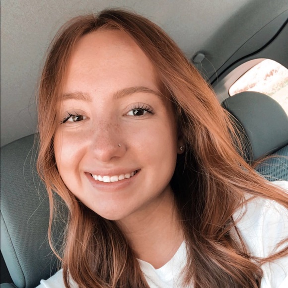 Profile Picture of Jordan Walter (@jmwalter_) on Poshmark