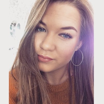 Profile Picture of Joely Hannah Moore (@joelymoore) on Twitter