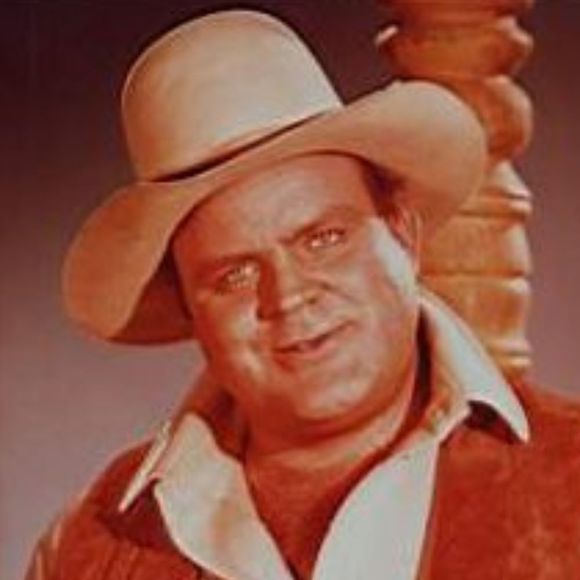 Profile Picture of David Sarra (@acds83) on Poshmark