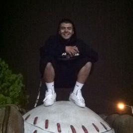 Profile Picture of Raymond Estrada (@Re13Estrada) on Twitter