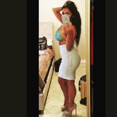 Profile Picture of Angelina Barraza (@@abarraza77) on Twitter