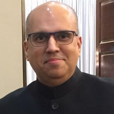 Profile Picture of Ali Lawati (@lawatibooks) on Twitter