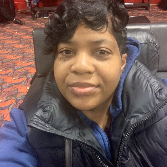 Keisha Gamble - Poshmark Profile Picture of Keisha Gamble (@keisha_gamble) on Poshmark