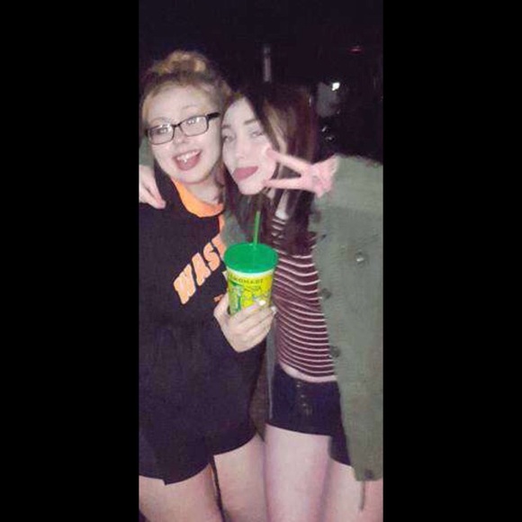 Profile Picture of Yung Ariola (@yungariola) on Poshmark